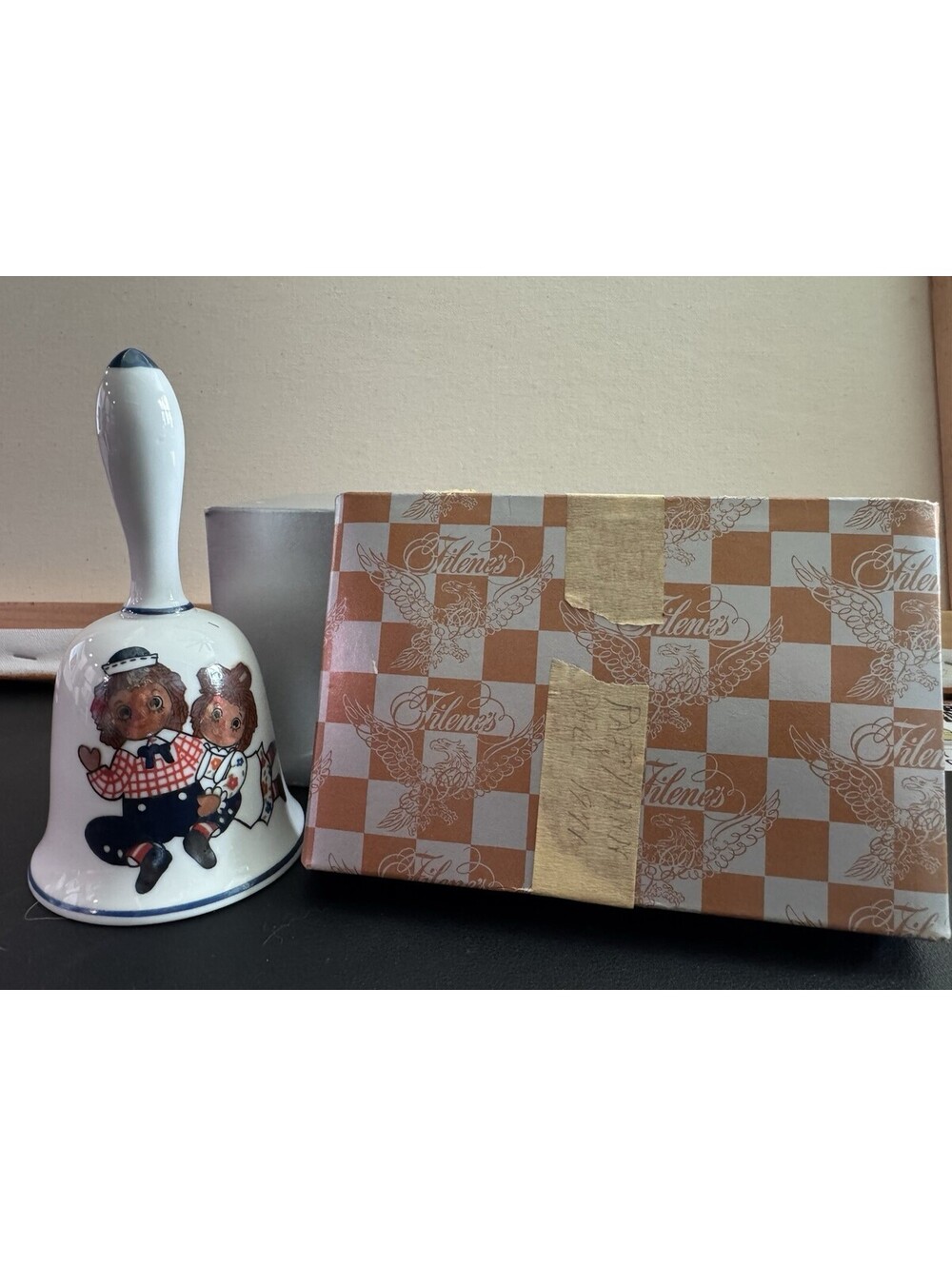 Vintage 1971 Raggedy Ann and Andy Schmid Ceramic Bell Japan Filenes Box